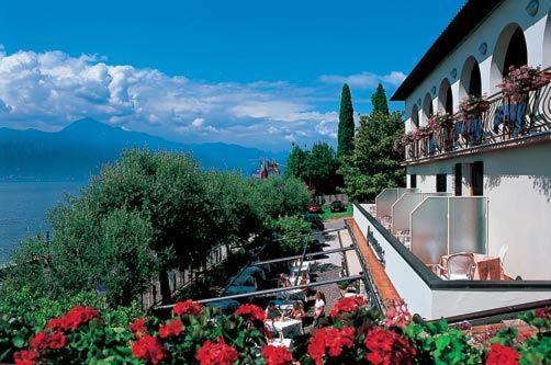 Hotel Fraderiana Torri Del Benaco Δωμάτιο φωτογραφία