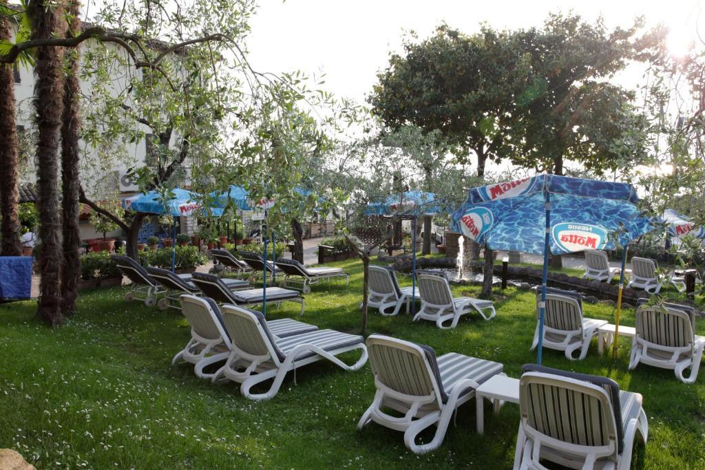 Hotel Fraderiana Torri Del Benaco Δωμάτιο φωτογραφία