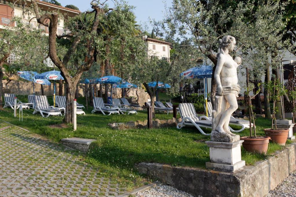 Hotel Fraderiana Torri Del Benaco Δωμάτιο φωτογραφία